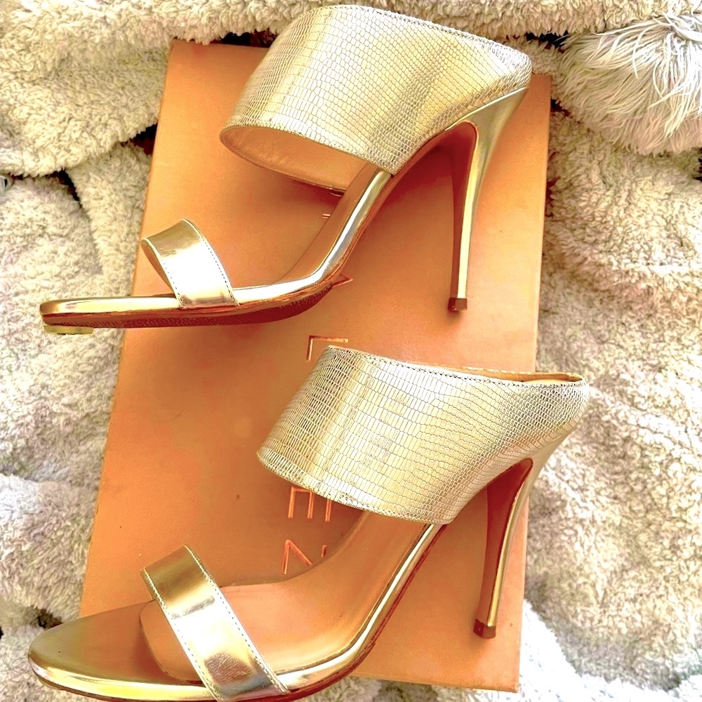 NIB Pura Lopez Metallic Snake Skin Silver Gold Sandals Slides High Heels NEW - Picture 3 of 6